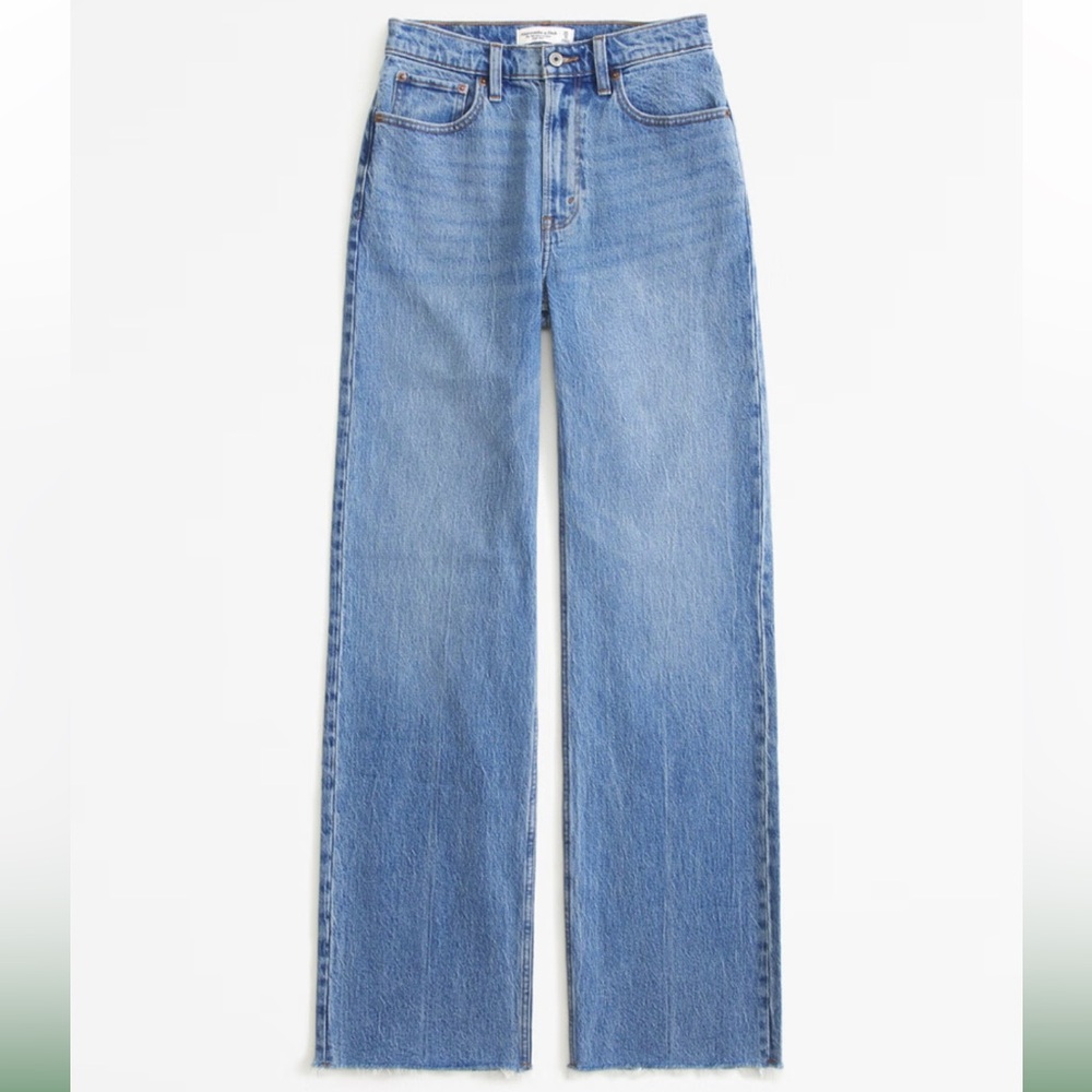 Abercrombie High Rise 90’s Relaxed Jean